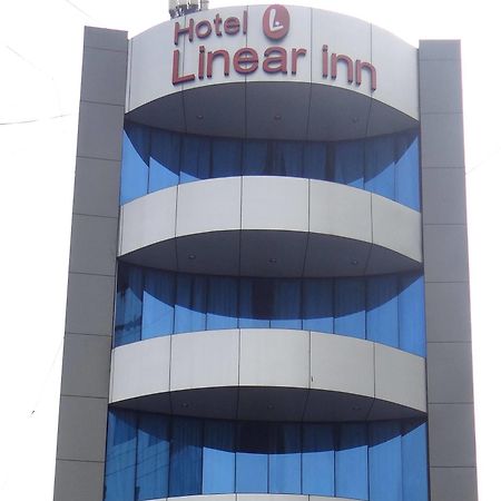 Linear Inn Indore Bagian luar foto