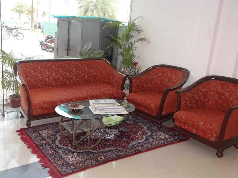 Linear Inn Indore Bagian luar foto