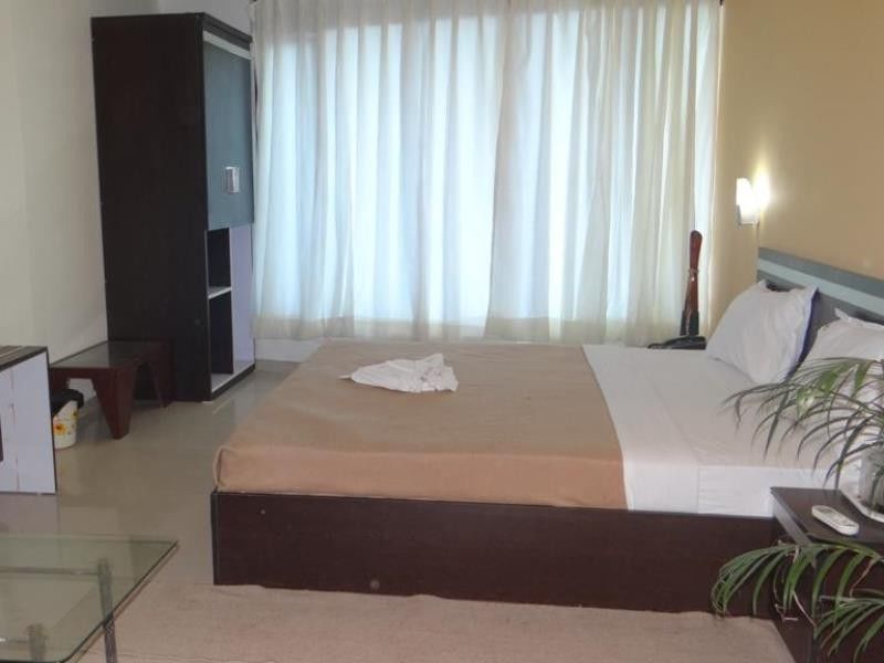 Linear Inn Indore Bagian luar foto